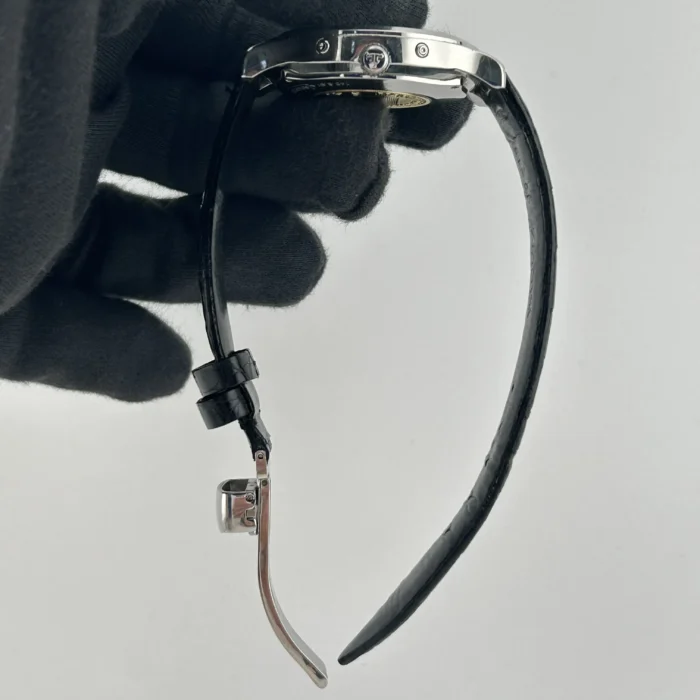 Jaeger-LeCoultre Master Control Silver Dial on Leather Ref. 140.840.872B with Papers 1995 - Image 6