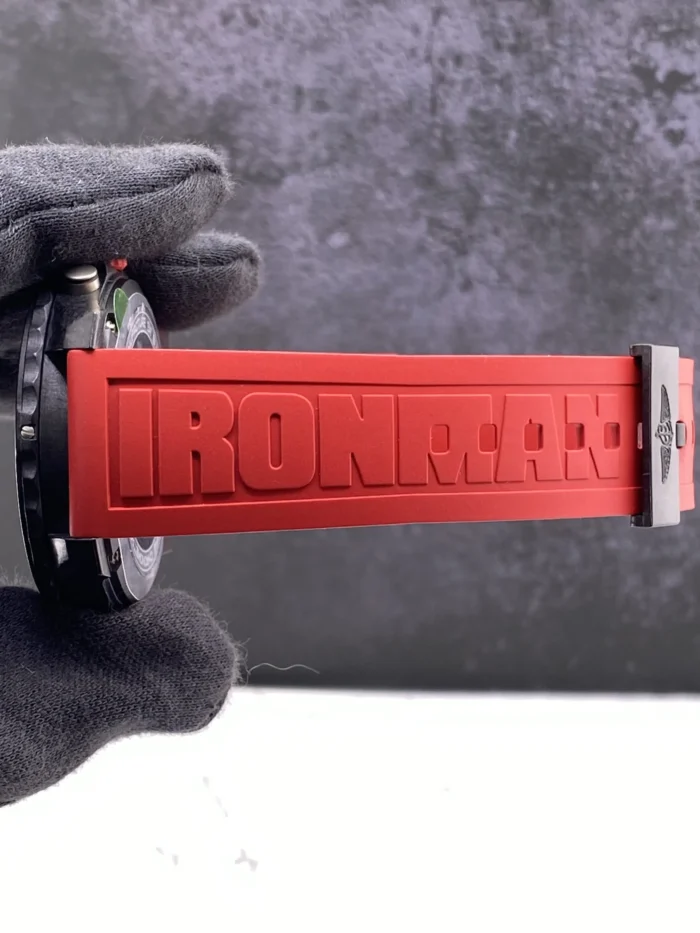 Breitling Endurance Pro Red Dial on Rubber Strap Ref. X823109A1K1S1 with Card 2026 - Image 5
