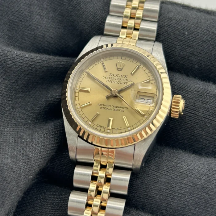Rolex Datejust Lady Champagne Stick Dial on D-Link Jubilee Ref. 69173 with Papers 1990 - Image 3