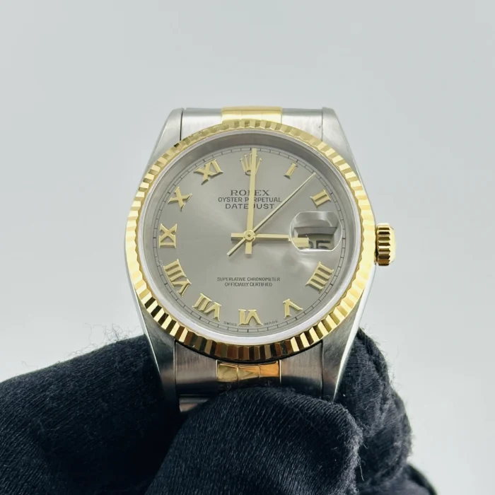 Rolex Datejust Silver Roman Dial on D-Link Jubilee Bracelet Ref. 16233 - Image 3