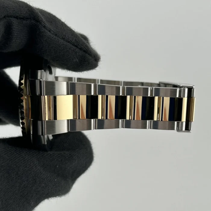 Rolex GMT-Master II Black Dial on Oyster Ref. 116713LN with New Style Card (White) - Image 5
