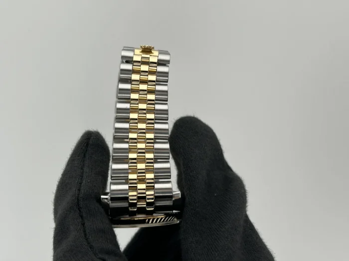Rolex Datejust Champagne Anniversary Factory Diamond Dial Dial on D-Link Jubilee Hidden-Clasp Bracelet Ref. 116233G - Image 5