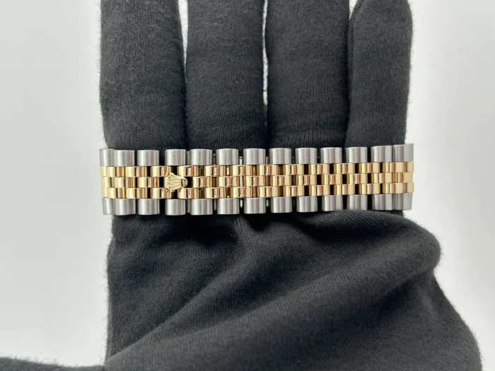 Rolex Datejust Champagne Anniversary Factory Diamond Dial Dial on D-Link Jubilee Hidden-Clasp Bracelet Ref. 116233G - Image 4