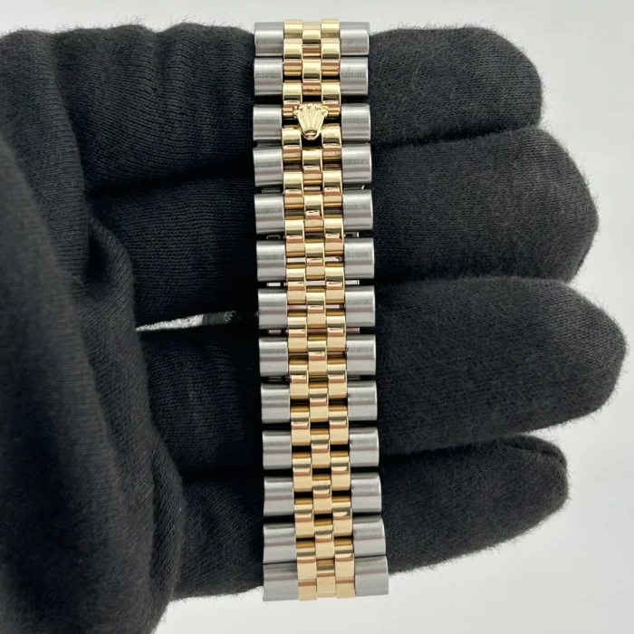 Rolex Datejust Champagne Anniversary Factory Diamond Dial Dial on D-Link Jubilee Hidden-Clasp Bracelet Ref. 116233G - Image 4