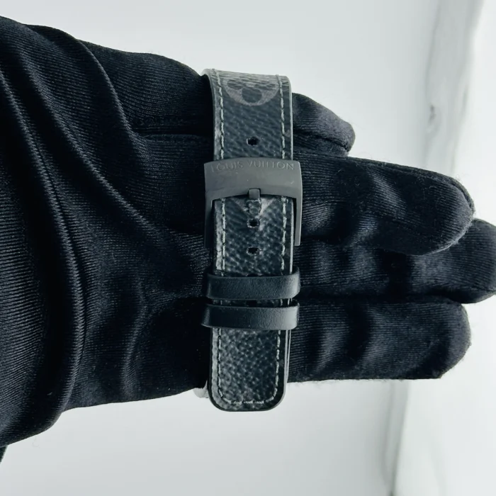 Louis Vuitton Tambour Voyage Slate Grey Dial on Leather Strap Ref. Q102N with Papers 2011 - Image 4