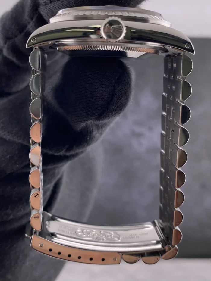 Rolex Datejust Silver Stick Dial on Jubilee Ref. 16220 - Image 6