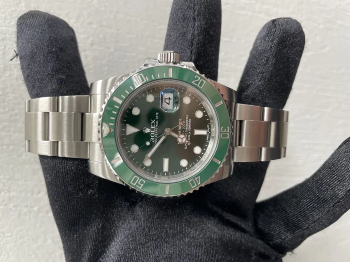 Rolex Submariner Green Dial on Oyster Ref. 116610LV with New Style Card (White) 2015 - Image 2