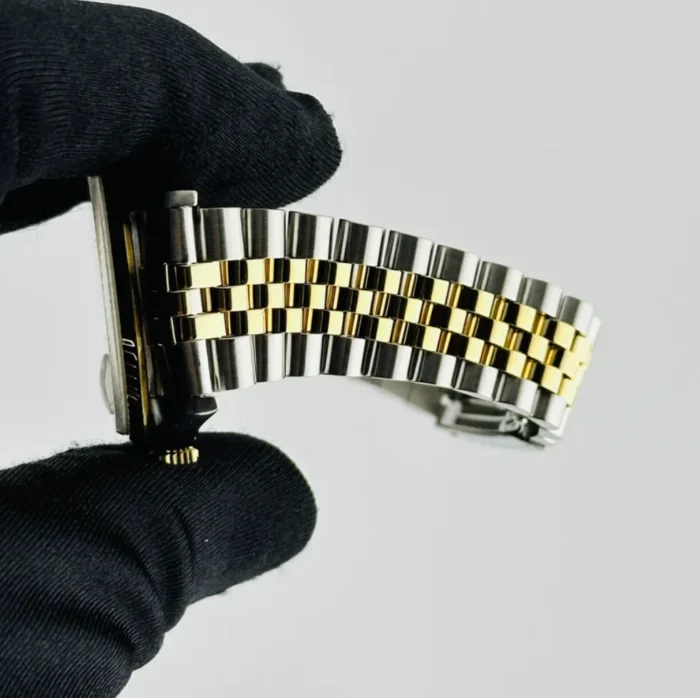 Rolex Datejust Champagne Stick Dial on D-Link Jubilee Bracelet Ref. 16233 - Image 5