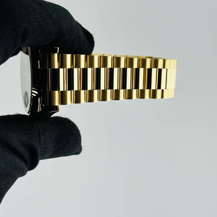 Rolex Day-Date Black Index Dial on President Ref. 228238 with New Style Card (green) 2026 - Image 5