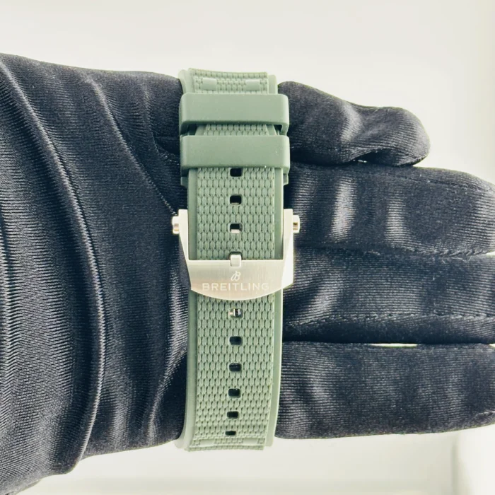 Breitling Chronomat B01 Green Dial on Rubber Strap Ref. AB0134101L2S1 with Card - Image 5
