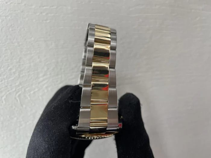 Rolex Datejust Silver Index Dial on Oyster Ref. 126333 with New Style Card (White) 2019 - Image 4