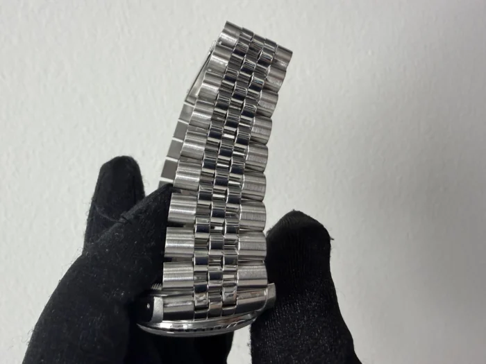 Rolex Datejust Silver Stick Dial on D-Link Jubilee Ref. 16220 - Image 4