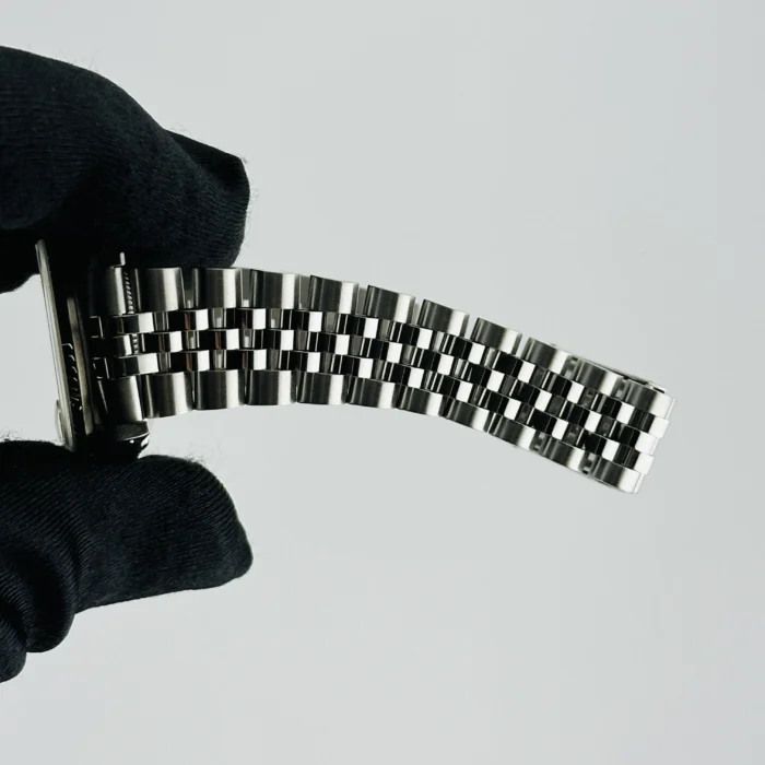 Rolex Datejust Silver Stick Dial on D-Link Jubilee Ref. 68274 with Papers 1992 - Image 4