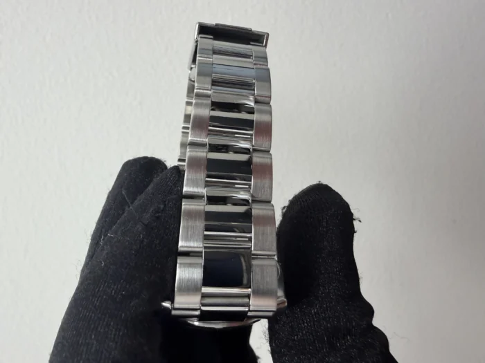 Rolex Oyster Perpetual Date Silver Stick Dial on Oyster Ref. 115210 with Card (Old Green) 2009 - Image 4