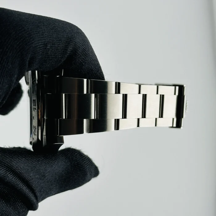 Rolex Explorer II Black Dial on Oyster Ref. 216570 with New Style Card (White) 2020 - Image 4
