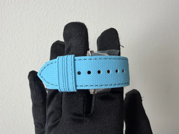 Breitling Avenger B01 Chronograph Turquoise Dial on Turquoise Leather Ref. SB0146101L1X1 with Card 2026 - Image 3