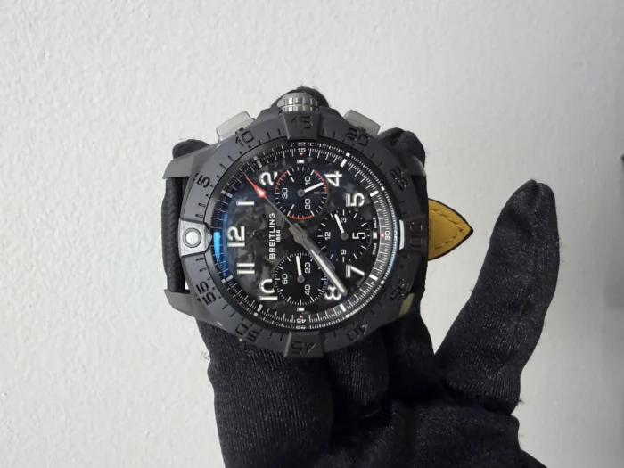 Breitling Avenger B01 Chronograph Carbon Dial on Leather Strap Ref. SB0147101B1X1 with Card 2026 - Image 2