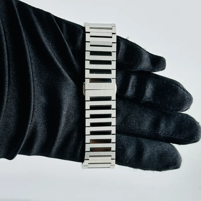 Bvlgari Octo Roma Blue Dial on Bracelet Ref. 103739 with Papers 2025 - Image 4