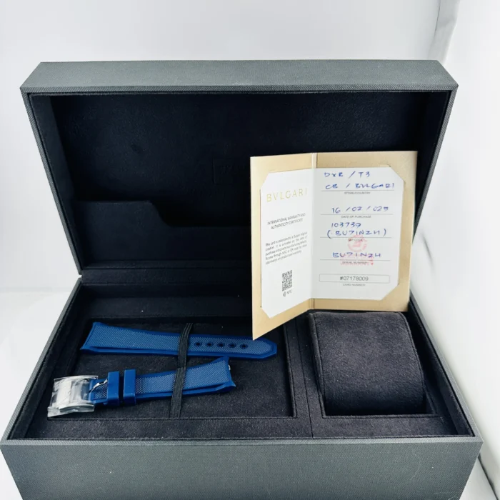 Bvlgari Octo Roma Blue Dial on Bracelet Ref. 103739 with Papers 2025 - Image 7