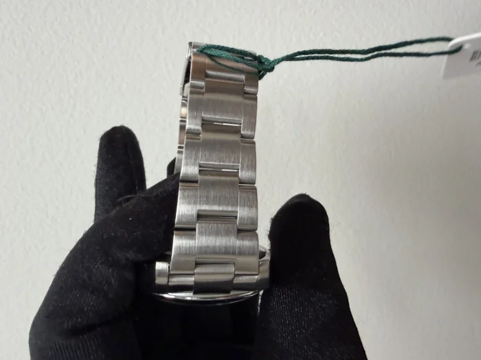 Rolex Airking Black Dial on Oyster Ref. 116900 with New Style Card (White) 2019 - Image 4