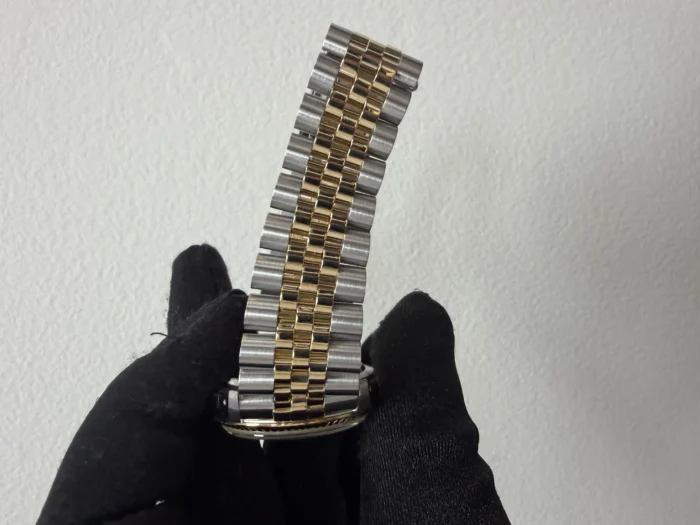 Rolex Datejust 36 Champagne Diamond Dial on Jubilee Ref. 16233 with Papers 1988 - Image 4