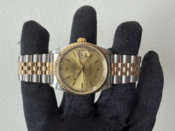 Rolex Datejust Champagne Stick Dial on D-Link Jubilee Ref. 16233 with Papers - Image 2
