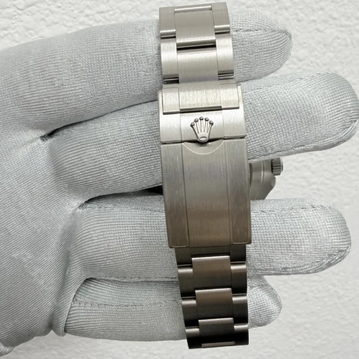Rolex Rlx Titanium Yacht-Master 42 Black Dial on Oyster Ref. 226627 with Card (New Style Green) 2026 - Image 3
