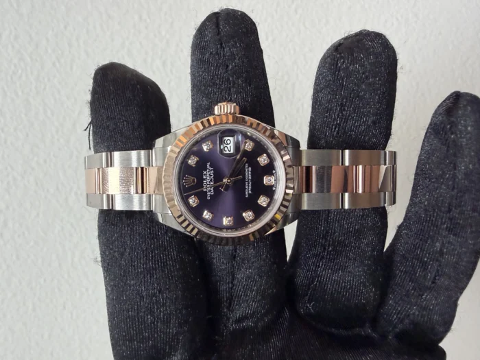 Rolex Datejust Lady Aubergine Diamond Dial on Oyster Ref. 279171 with New Style Card (green) 2026 - Image 2