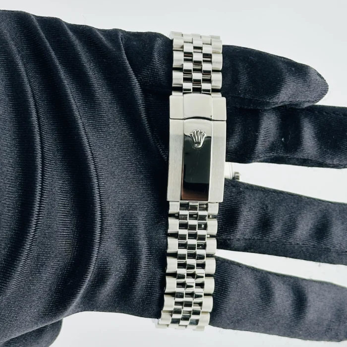 Rolex Datejust White Index Dial on Jubilee Ref. 126300 with New Style Card (green) 2024 - Image 4
