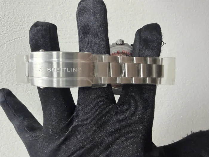 Breitling Avenger B01 Chronograph Blue Dial on Bracelet Ref. AB0147101C1A1 with Card 2026 - Image 3