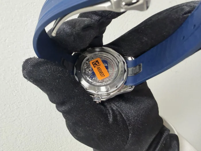 Omega Seamaster Diver 300M White Dial on Rubber Strap Ref. 210.32.42.20.04.002 with Card - Image 3