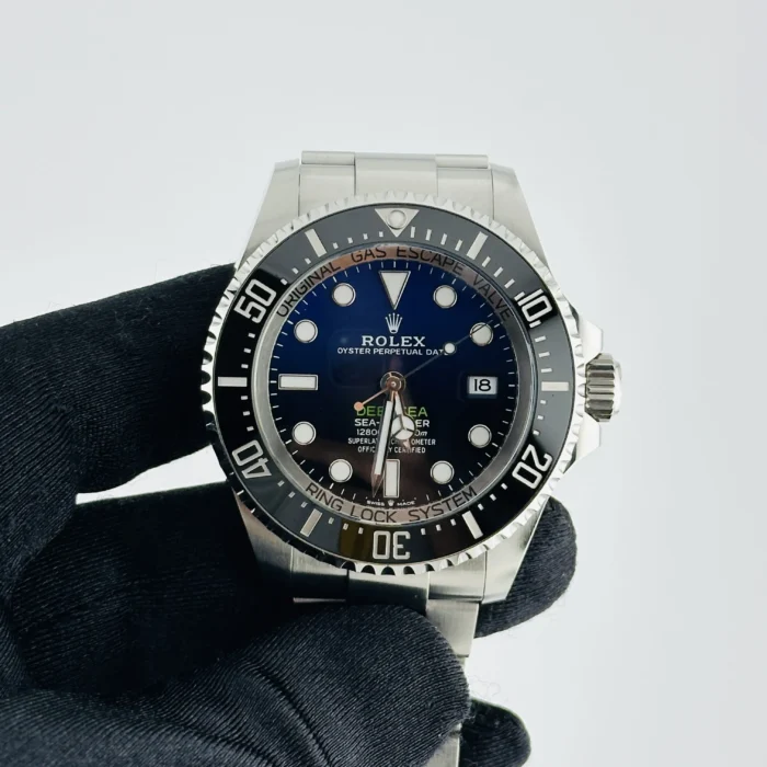 Rolex Sea-Dweller Deepsea James Cameron Blue Dial on Oyster Ref. 136660 with New Style Card (green) 2024 - Image 3