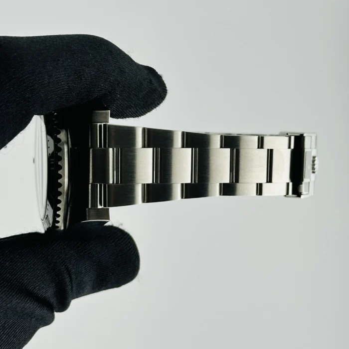 Rolex Sea-Dweller Deepsea James Cameron Dark Blue/Black Dial on Oyster Ref. 116660 with New Style Card (White) 2017 - Image 5