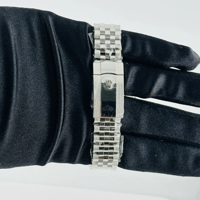 Rolex Datejust White Roman Dial on Jubilee Ref. 126300 with New Style Card (green) 2022 - Image 3
