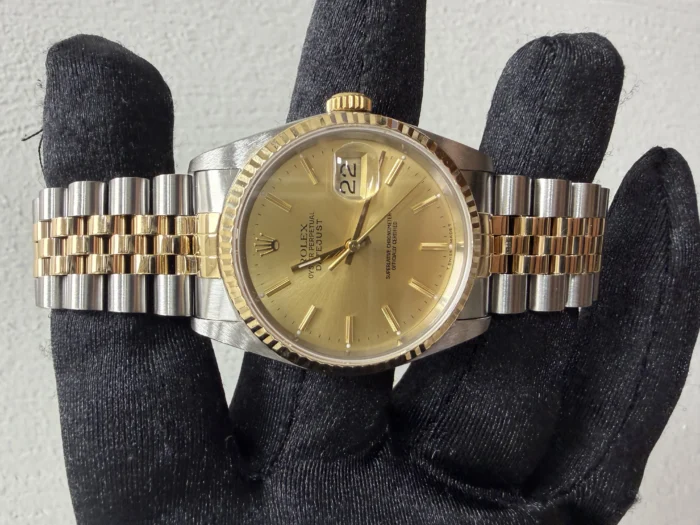 Rolex Datejust Champagne Stick Dial on Jubilee Ref. 16233 with Papers 1991 - Image 2