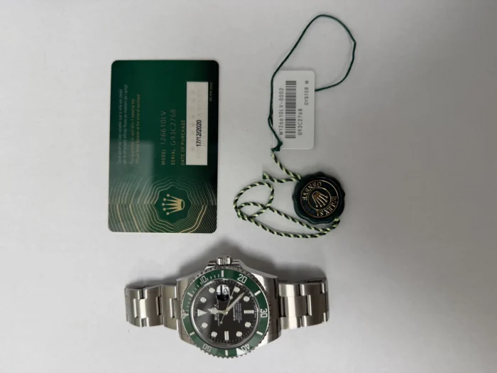 Rolex Submariner Starbucks Black Dial on Oyster Ref. 126610LV with New Style Card (green) 2020 - Image 6
