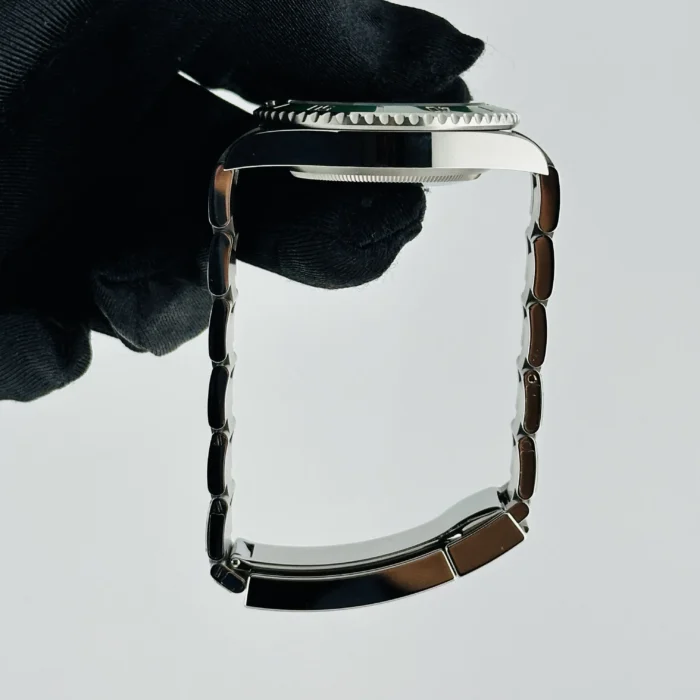 Rolex Submariner Starbucks Black Dial on Oyster Ref. 126610LV with New Style Card (green) 2020 - Image 5