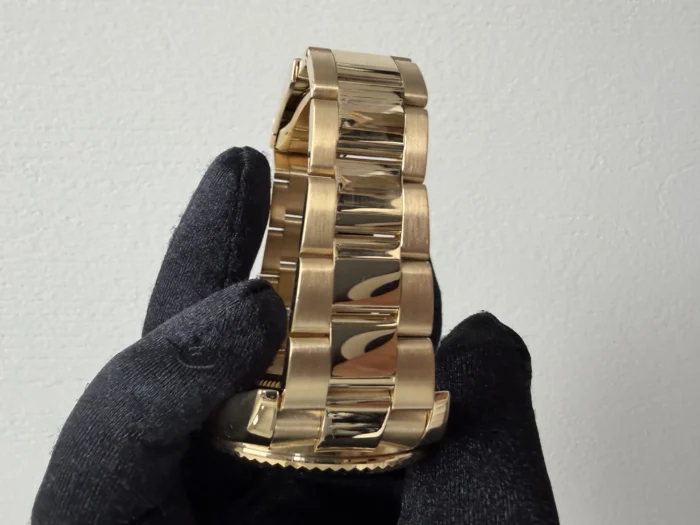 Rolex Sky Dweller Champagne Sunray Arabic Dial on Oyster Bracelet Ref. 326938 with New Style Card (White) 2018 - Image 4