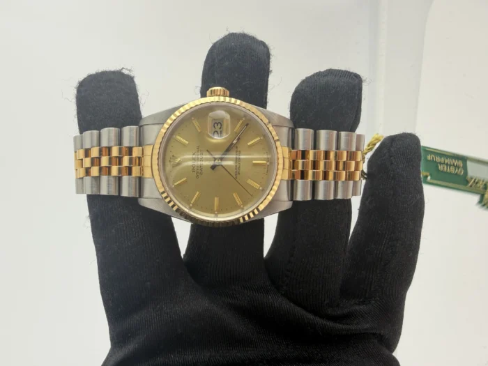 Rolex Datejust Champagne Stick Dial on Jubilee Ref. 16233 with Papers 1989 - Image 2
