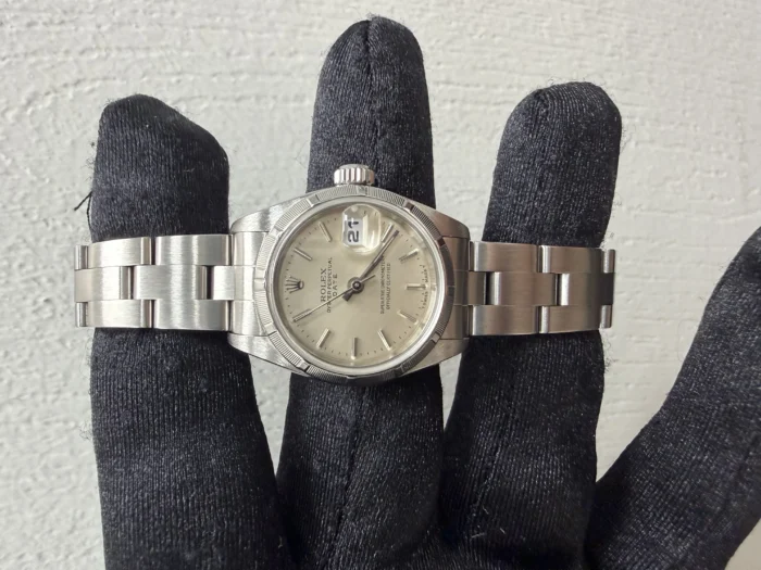 Rolex Datejust Silver Dial on Oyster Ref. 69190 - Image 2