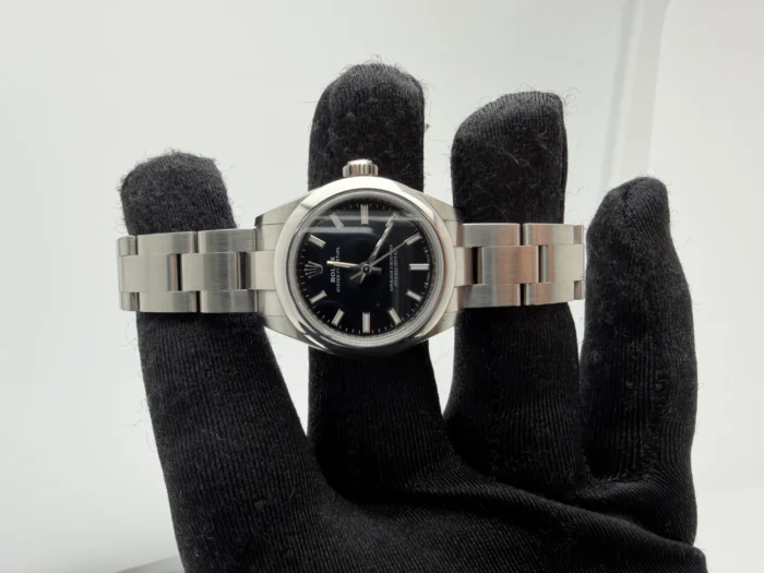 Rolex Oyster Perpetual Black Index Dial on Oyster Ref. 276200 with New Style Card (green) 2024 - Image 2