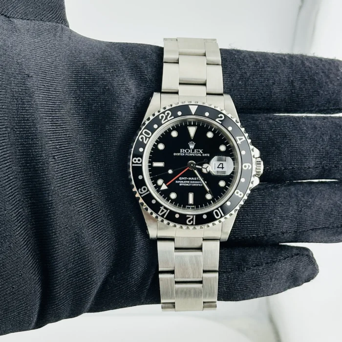 Rolex GMT-Master Black Dial on Oyster Ref. 16700 with Papers 2000 - Image 2