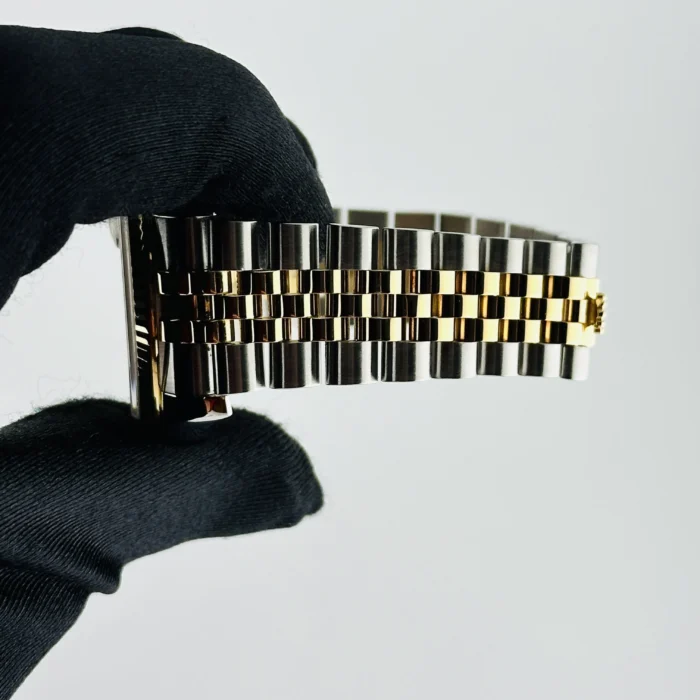 Rolex Datejust Gold Anniversary Diamond Dial Dial on Jubilee Ref. 116233 with Papers 2004 - Image 4
