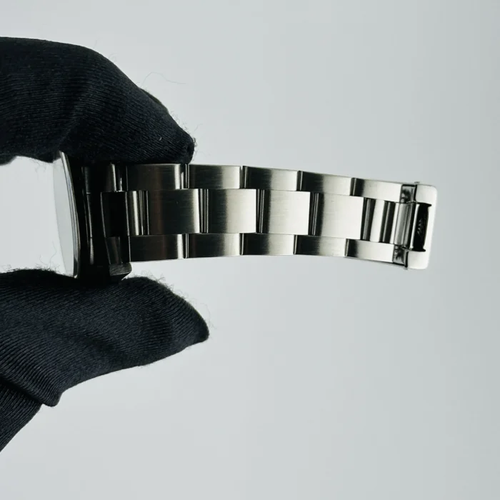 Rolex Oyster Perpetual Black Dial on Oyster Ref. 67480 - Image 4