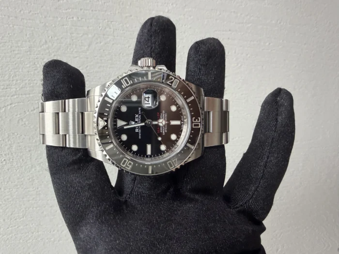 Rolex Sea-Dweller Black Dial on Oyster Ref. 126600 with New Style Card (green) 2020 - Image 2