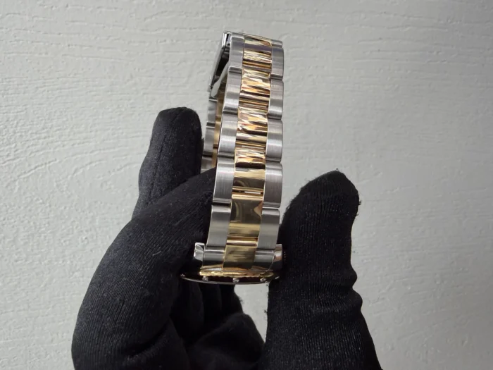 Rolex Datejust Gold MOP Dial on Oyster Ref. 178313 - Image 4