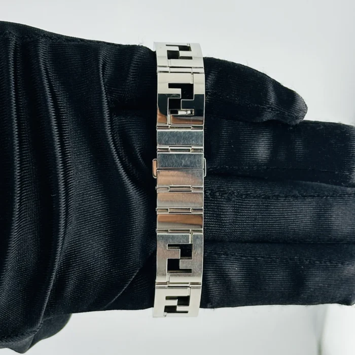 Fendi Orologi MOP Roman Dial Ref. 6100L with Card 2013 - Image 2