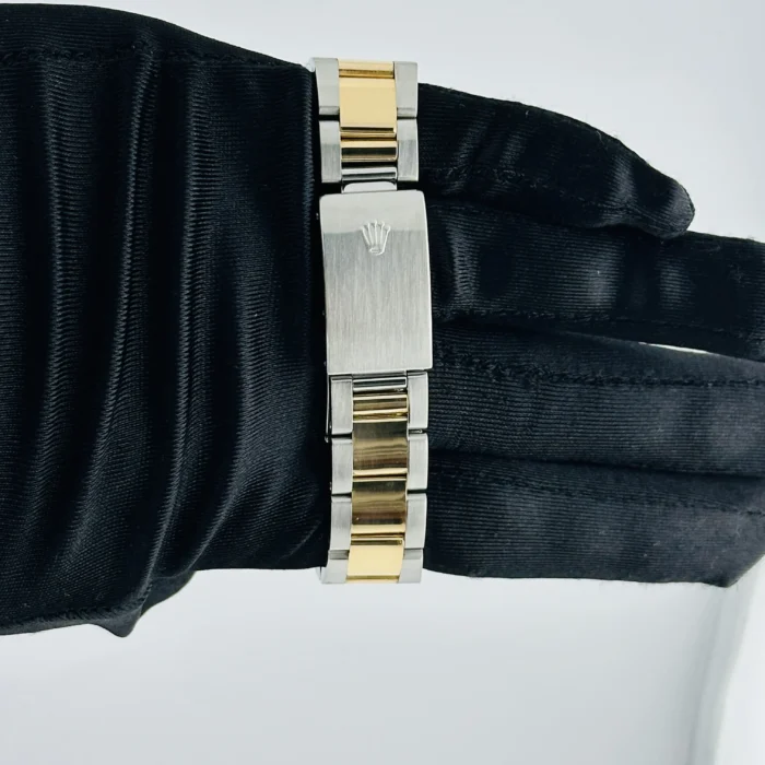 Rolex Datejust Champagne Stick Dial on Oyster Ref. 16203 with Papers 2002 - Image 3