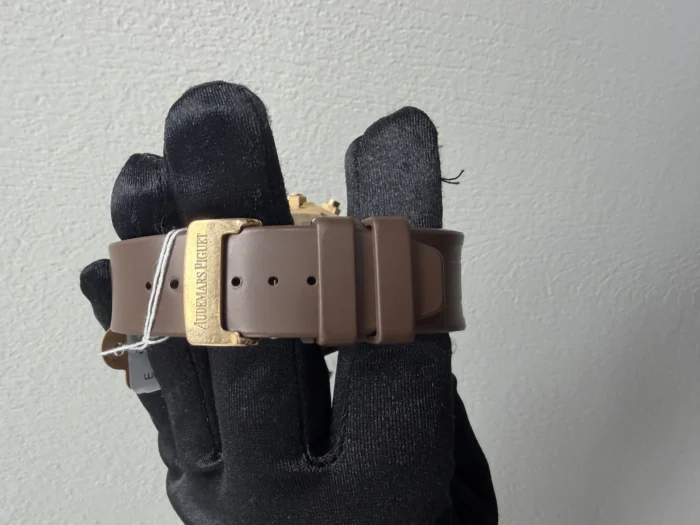 Audemars Piguet Royal Oak Silver Dial on Leather Strap Ref. 26022OR.OO.D098CR.01 - Image 3
