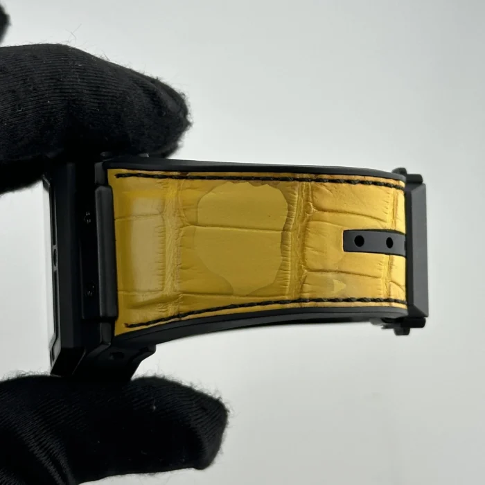 Hublot Spirit of Big Bang B/P Black with Green Markers Dial on Leather/Rubber Ref. 601.CG.0190.LR with Card 2020 - Image 4